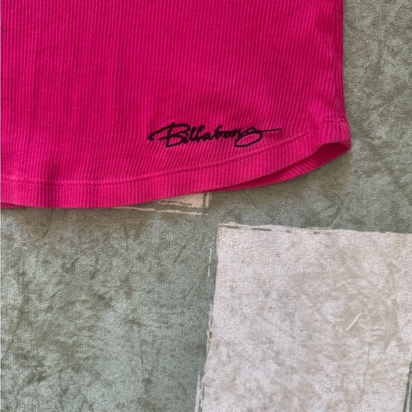 Retro Billabong Thin Retired Vintage V-Neck Top Size 8 Hot Barbie Pink - Picture 2 of 6